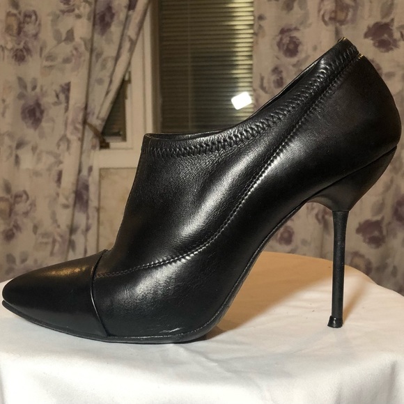 Pedro Garcia Black Leather Heeled Ankle Booties 38/8 - Picture 3 of 5
